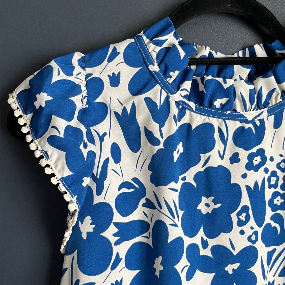 Women’s Blue Floral Ruffle Sleeve Top - Picture 3 of 16